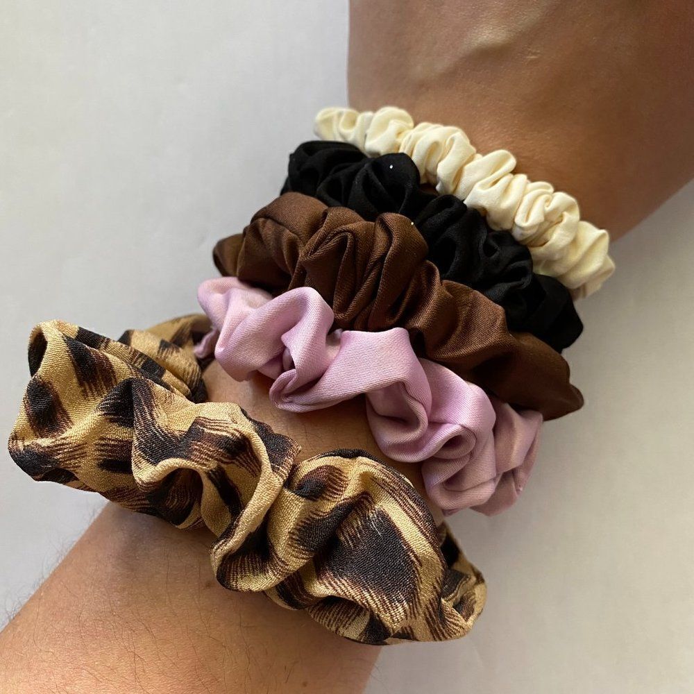 Set of 5 Scrunchies - Leopard Purple